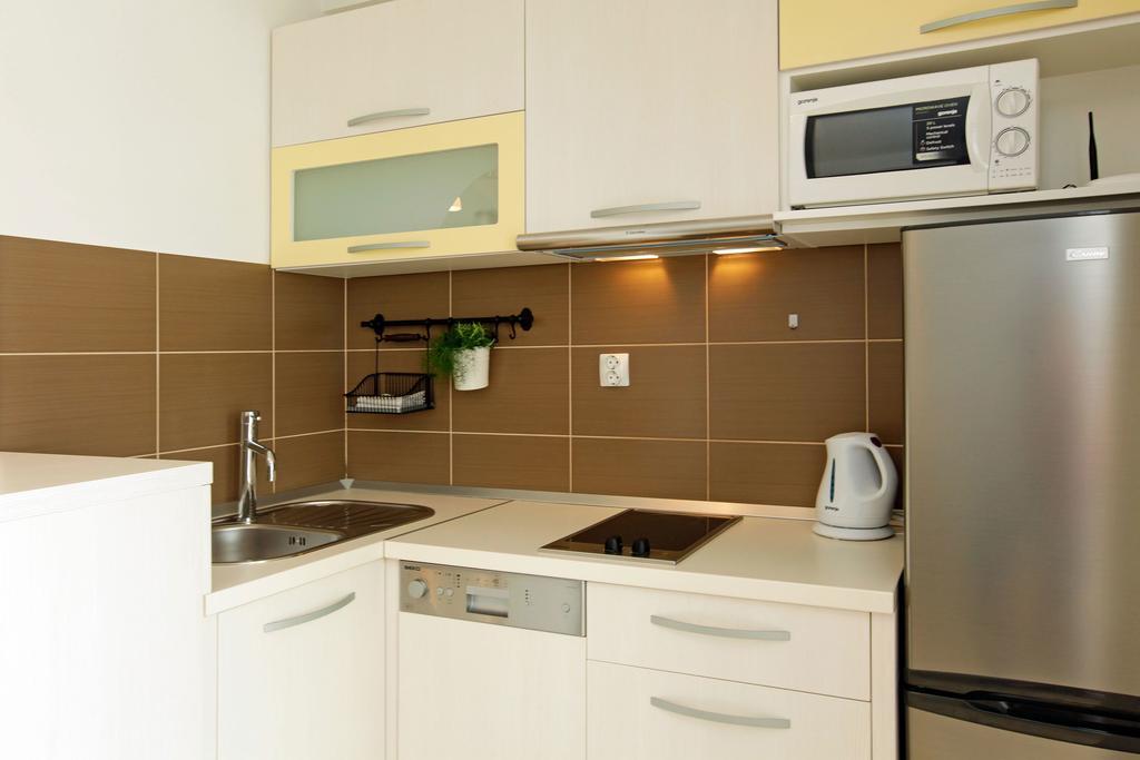 Gornji Humac Adria Apartments חדר תמונה